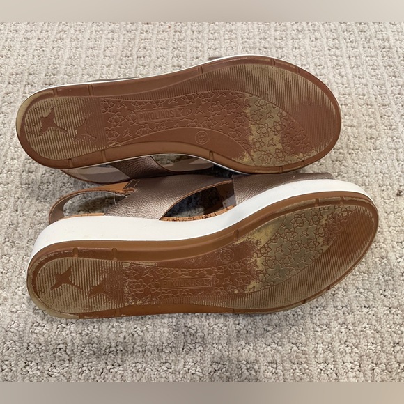 Pikolinos Mykonos Criss Cross Leather Slingback Sandals with Velcro closure. - Picture 5 of 9